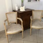 deux fauteuils styleLouis XVI